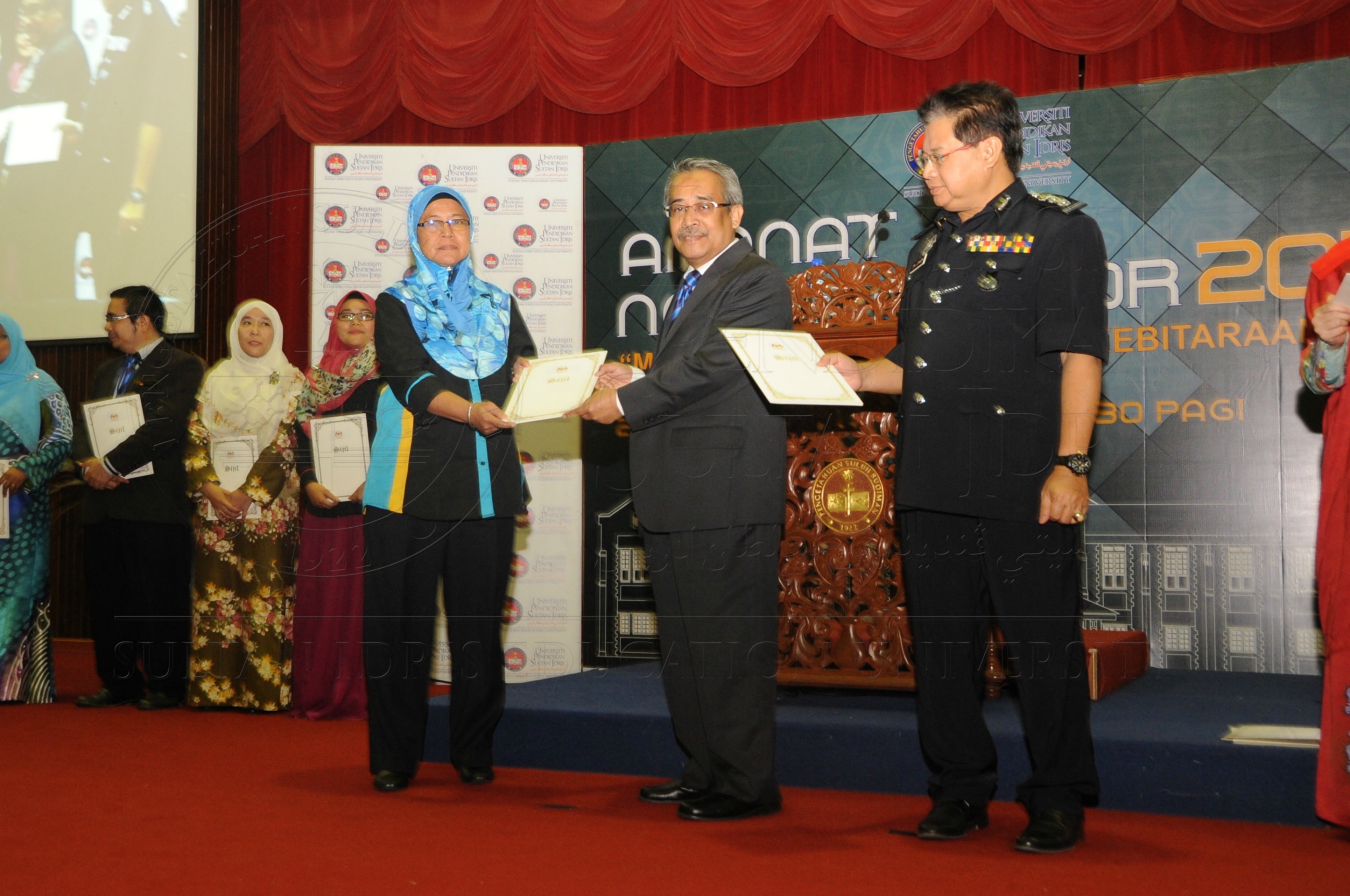 PRO 16 6 AMANAT VCHAS 8742